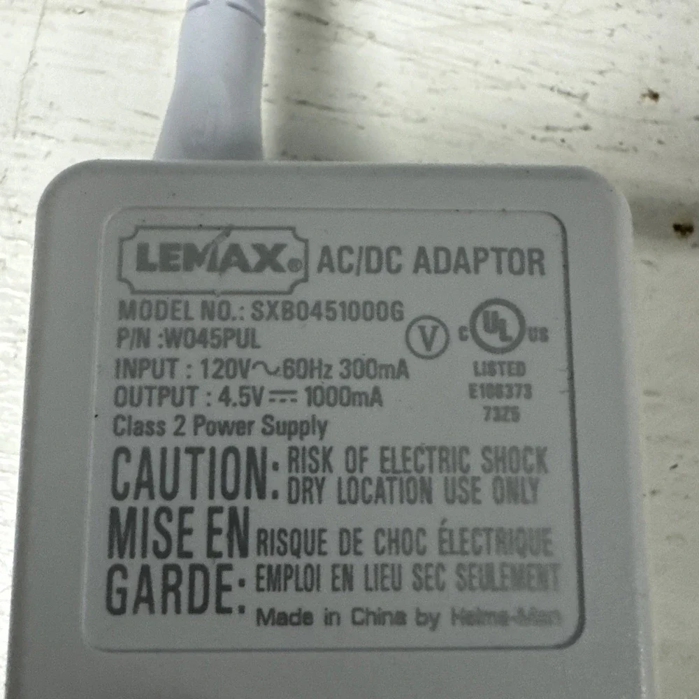 Lemax Village Switching‎ Mode Power Adapter White 3 Plug SXE0451000G W045PUL